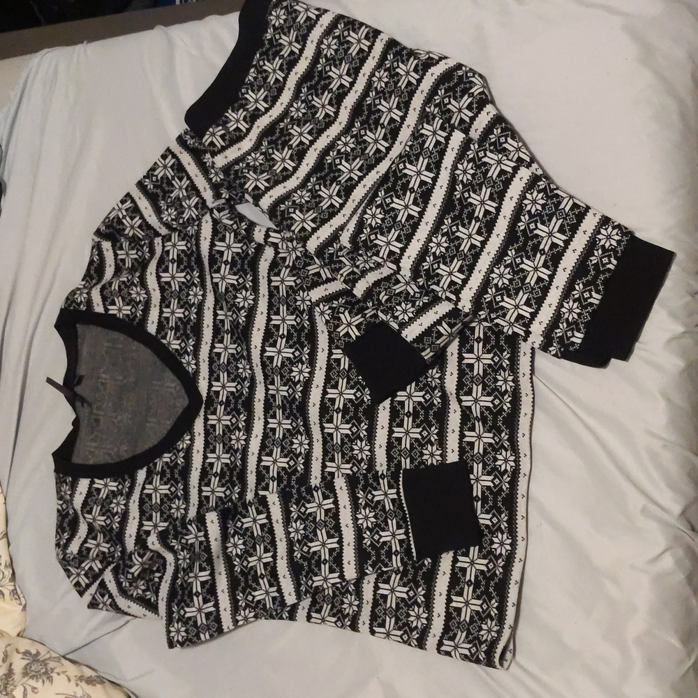 Orb Black and white holiday pyjamas